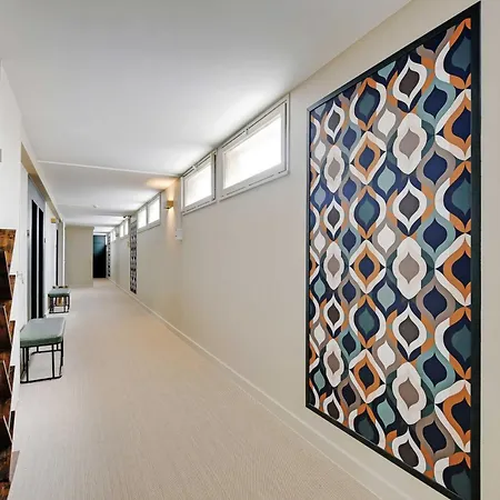 Апартаменты Cosy And Modern - 2p - *