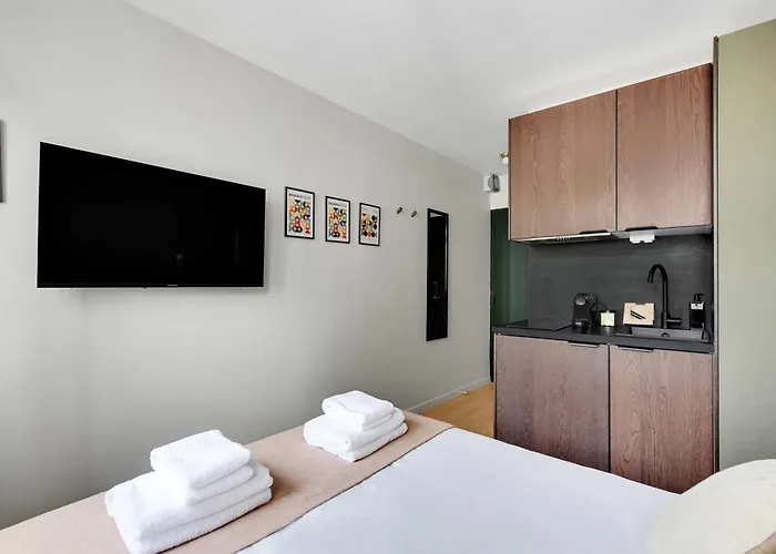 Апартаменты Cosy And Modern - 2p - *